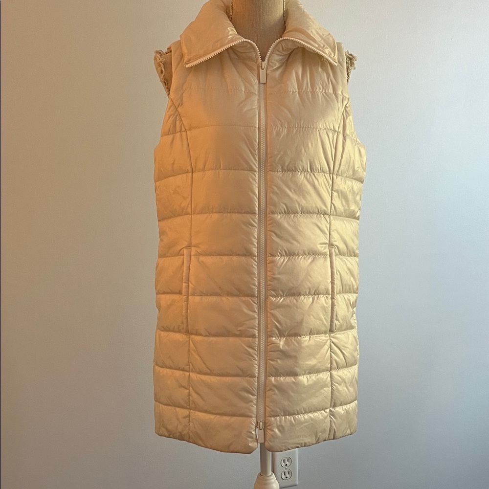 Chico's Elegant Cream Vest full zipper with pockets